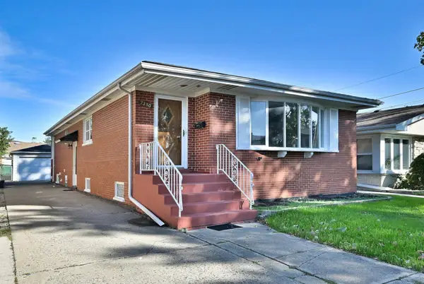 7350 W Argyle Street, Harwood Heights, IL 60706