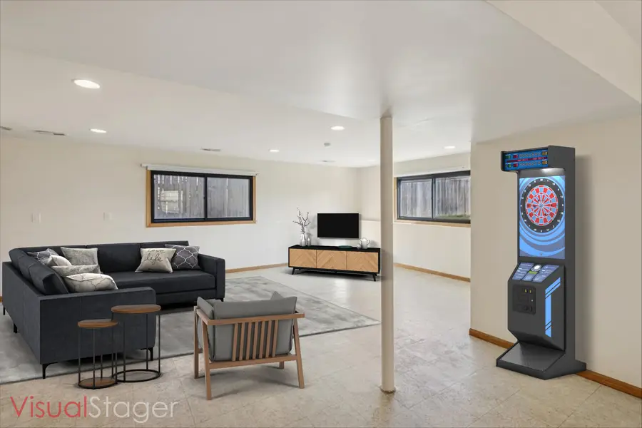 851 Love Street, Elk Grove Village, IL 60007 - Image #3