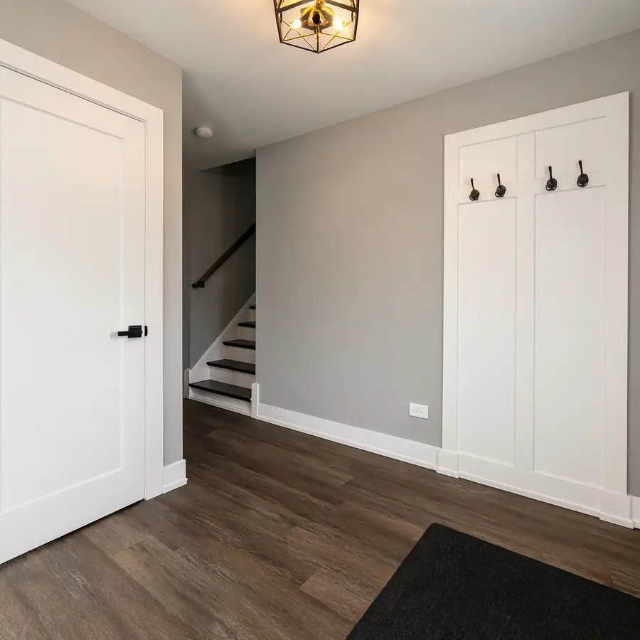 7822 W 99th Place, Palos Hills, IL 60465 - Image #2