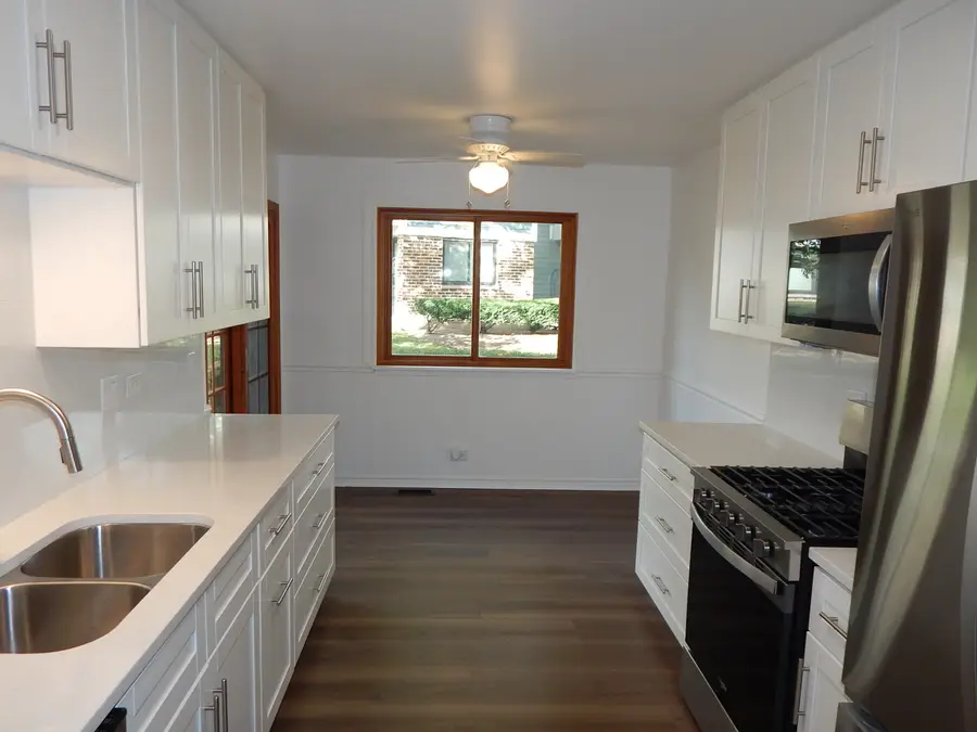 236 Deerpath Court #A1, Schaumburg, IL 60193 - Image #2