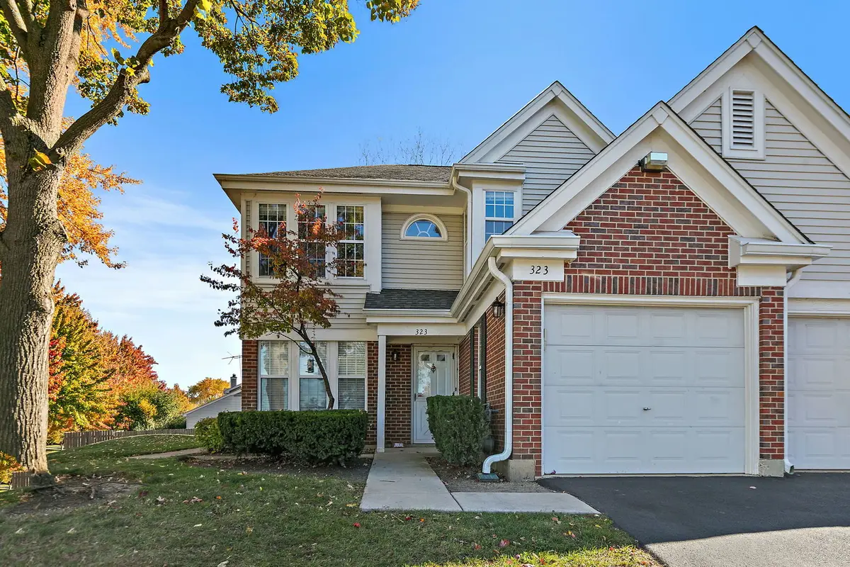 323 Green Knoll Lane #323, Streamwood, IL 60107 - Image #1