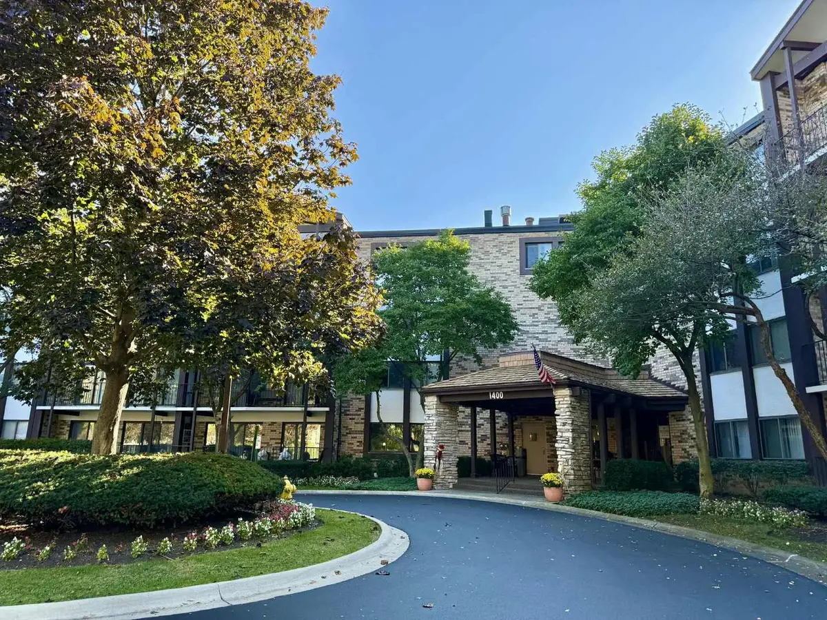 1400 N Yarmouth Place #315, Mount Prospect, IL 60056 - Image #1