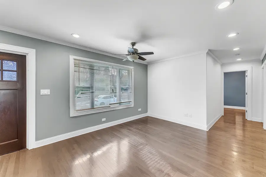 8614 Lakeview Avenue, Crystal Lake, IL 60014 - Image #3