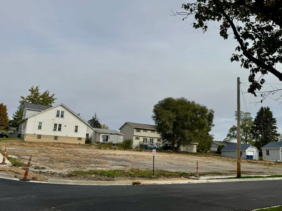 999 6th Street, Peru, IL 61354 - Image #2