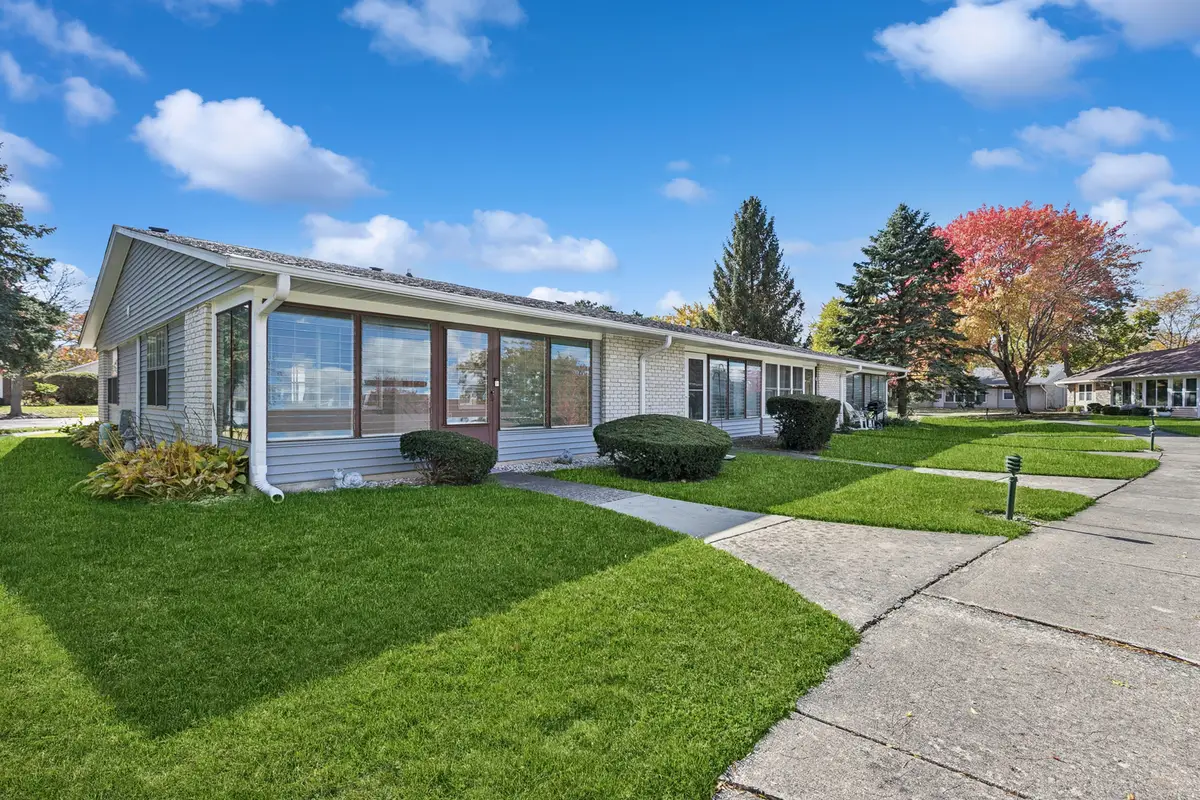 7411 Leisure Village Avenue #7411, Fox Lake, IL 60020 - Image #1