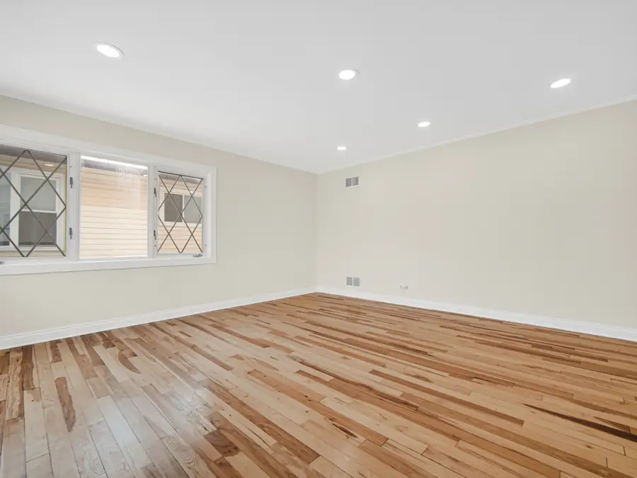 3127 Woodworth Place, Hazel Crest, IL 60429 - Image #3