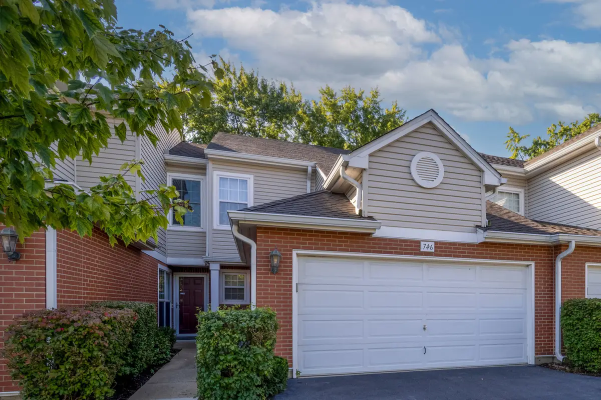 746 Old Checker Road, Buffalo Grove, IL 60089 - Image #1