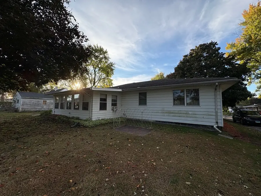 430 E Elm Street, Watseka, IL 60970 - Image #3