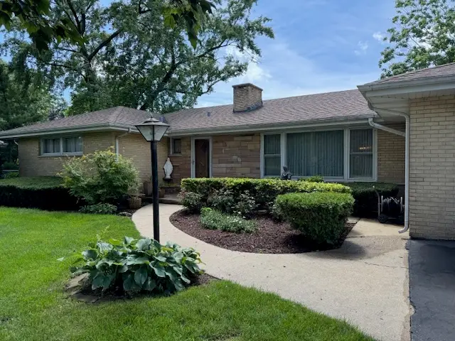 1014 N Elmhurst Road, Prospect Heights, IL 60070 - Image #1