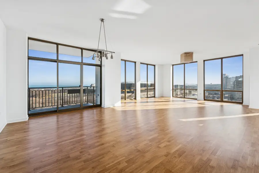 Address Withheld By Seller, Chicago, IL 60605 - Image #3