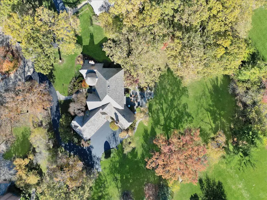 2041 Tremont Court, Libertyville, IL 60048 - #2