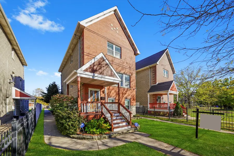 3769 S Lake Park Avenue, Chicago, IL 60653 - Image #2