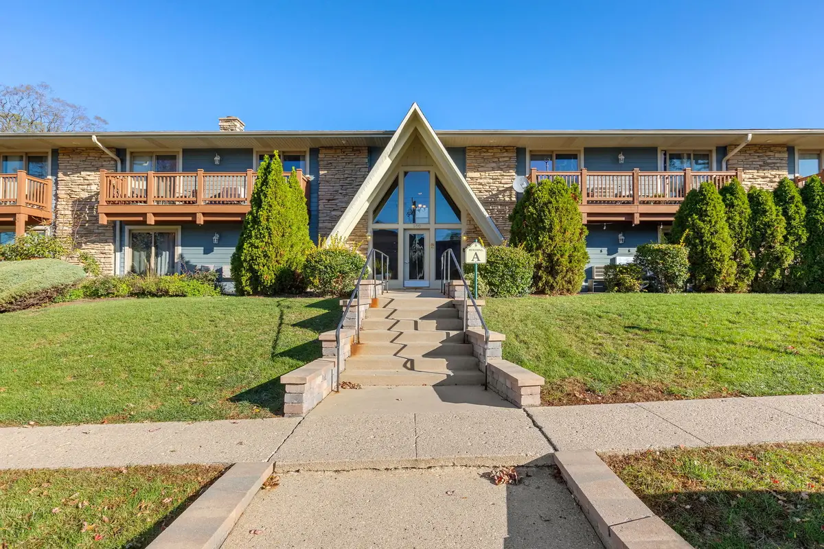 300 Opatrny Drive #107, Fox River Grove, IL 60021 - Image #1