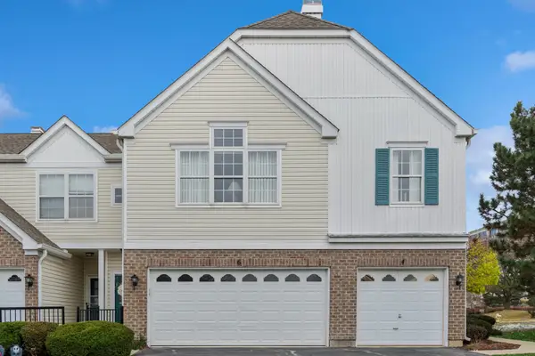 6 Arboretum Drive, Lombard, IL 60148