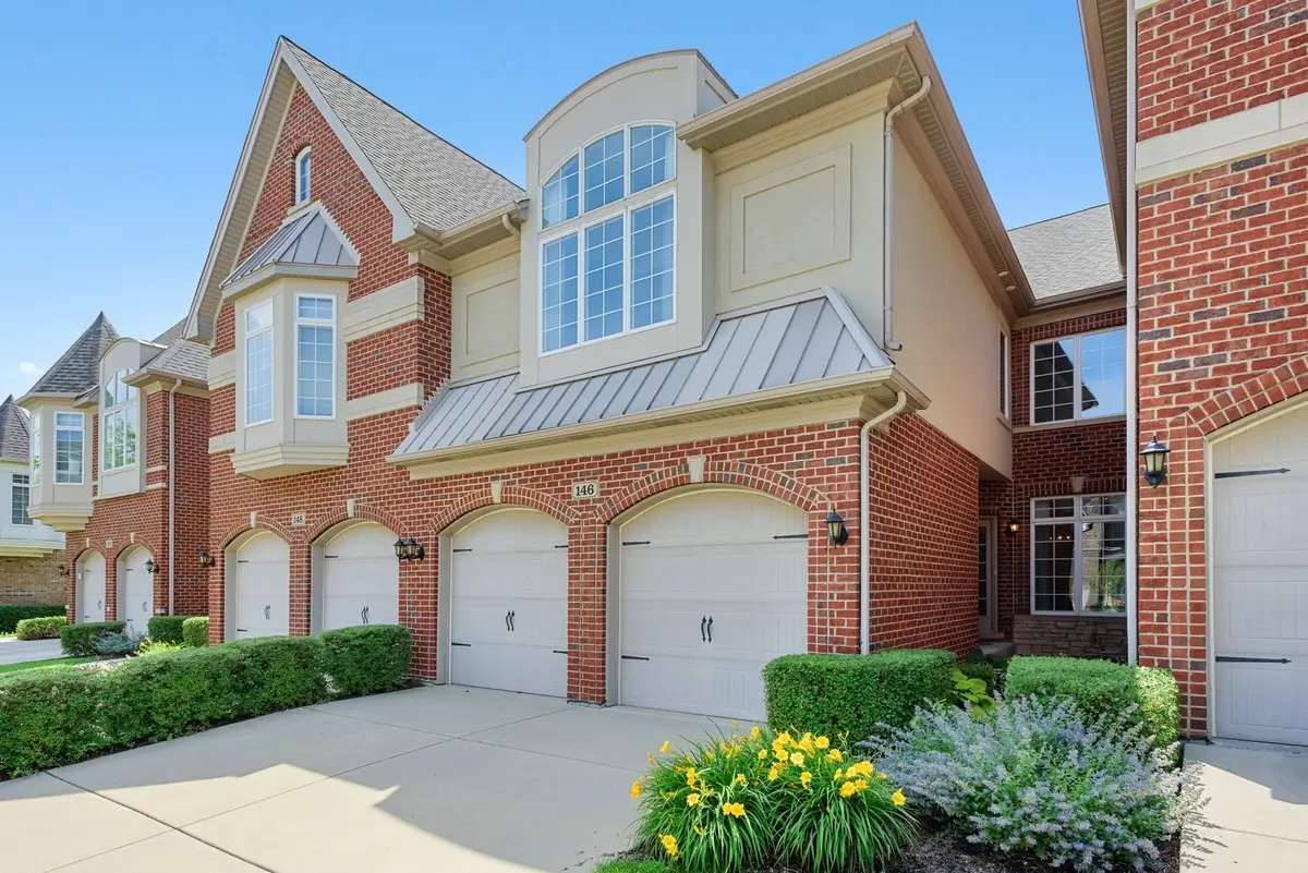 146 Paxton Road #4, Bloomingdale, IL 60108 - Image #1