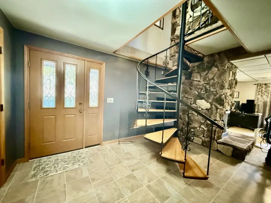 325 S 3rd Street, Hennepin, IL 61327 - Image #3