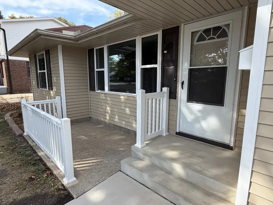 3112 Oak Avenue, Mattoon, IL 61938 - Image #2
