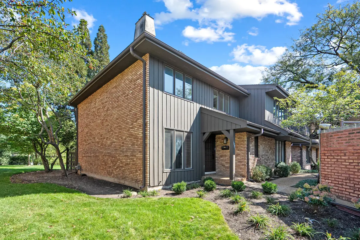 1891 Mission Hills Lane, Northbrook, IL 60062 - Image #1