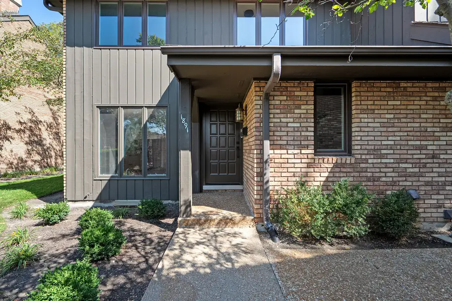 1891 Mission Hills Lane, Northbrook, IL 60062 - Image #2