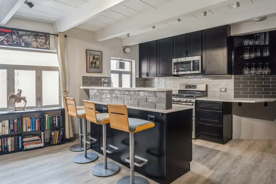 1864 Sherman Avenue #5NW, Evanston, IL 60201 - Image #3