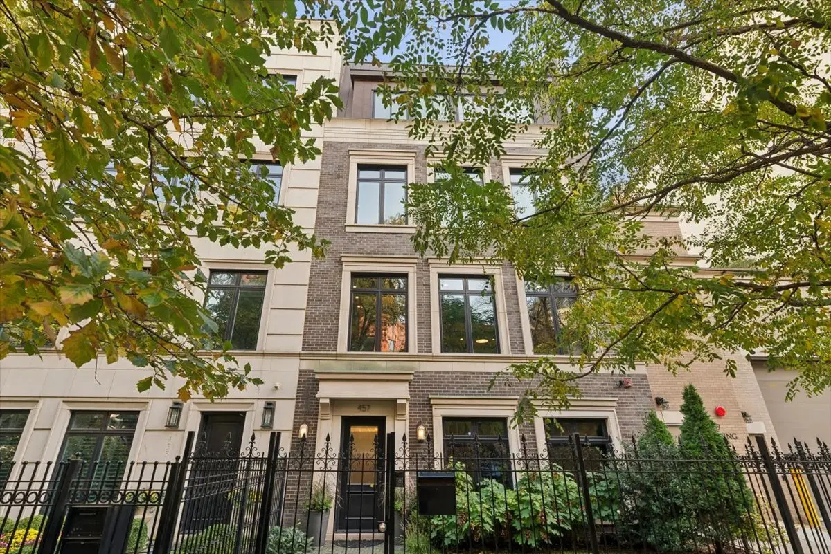 457 W Deming Place, Chicago, IL 60614 - Image #1