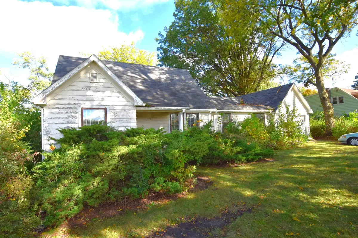 906 E Babcock Avenue, Addison, IL 60101 - Image #1