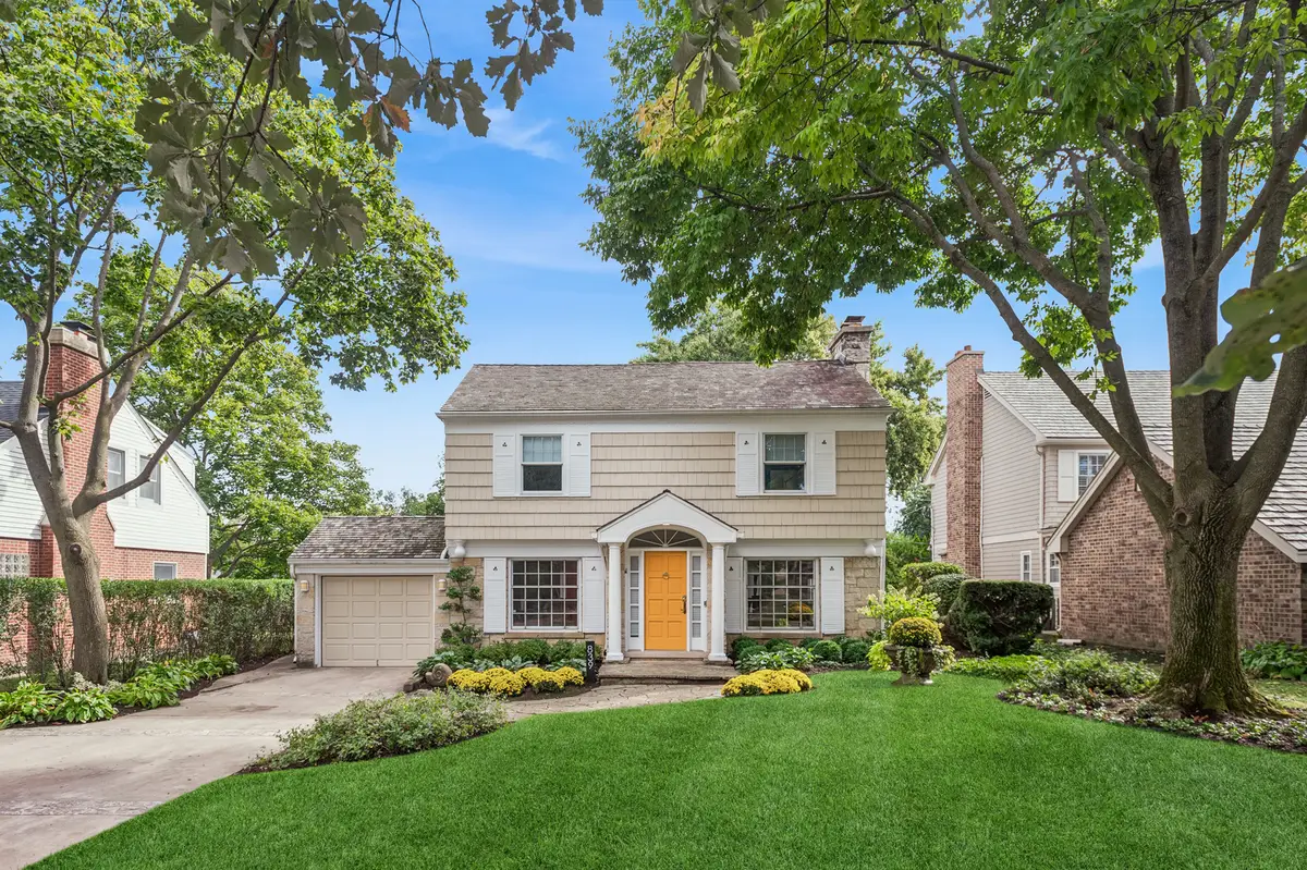 839 Surrey Lane, Glenview, IL 60025 - Image #1