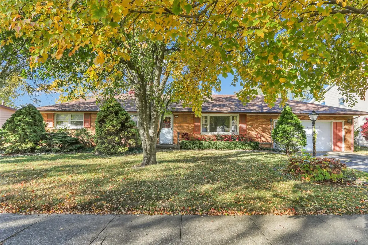 2011 Prairie View Drive, Urbana, IL 61802 - Image #1