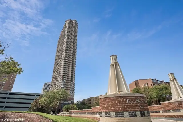 3660 N Lake Shore Drive #3301, Chicago, IL 60613 - Image #1
