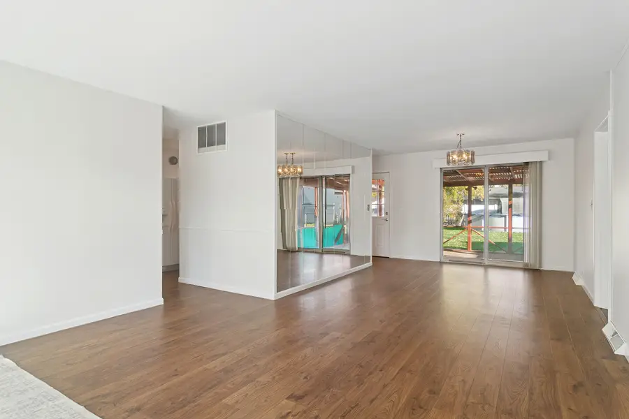 36 Crestview Terrace, Buffalo Grove, IL 60089 - Image #3