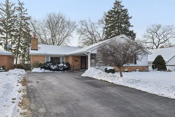 147 Chicago Avenue, Clarendon Hills, IL 60514