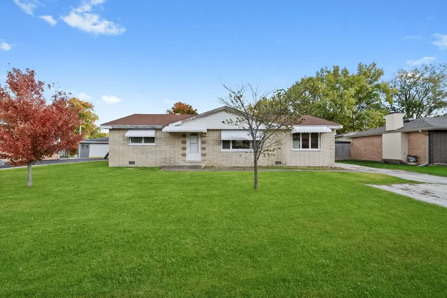 8521 S 83rd Avenue, Hickory Hills, IL 60457 - Image #2