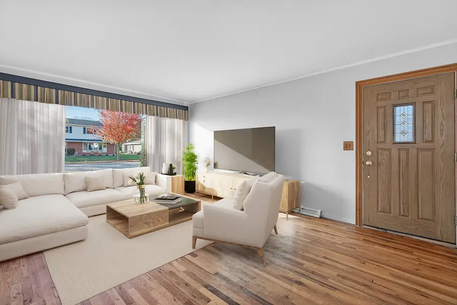 1187 S Ridge Avenue, Arlington Heights, IL 60005 - Image #2