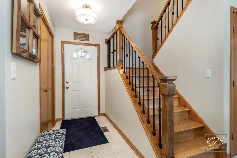 11 Warner Circle, Lemont, IL 60439 - Image #2