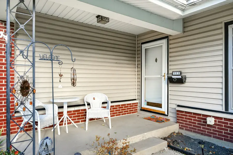 568 Cedar Lane, Elk Grove Village, IL 60007 - Image #2