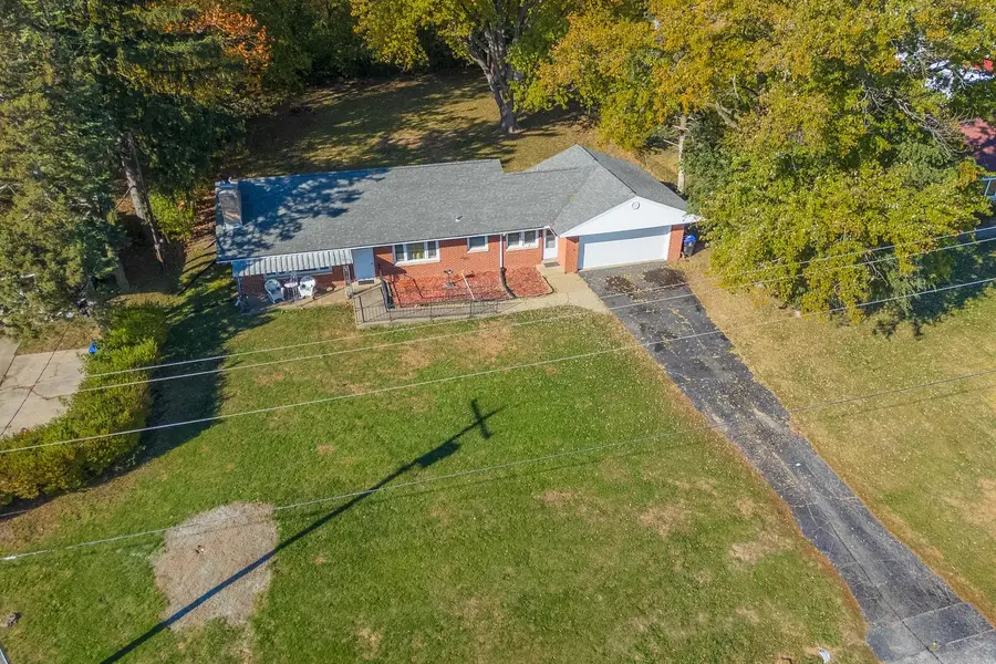 1006 Maple Hill Road, Bloomington, IL 61705 - Image #3