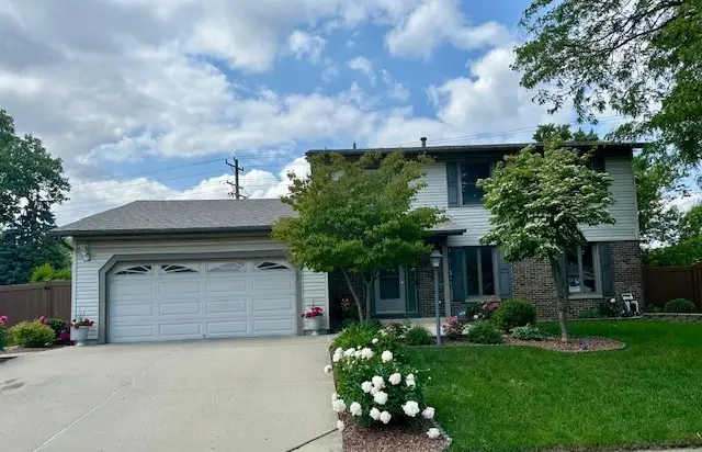 932 Kentucky Lane, Elk Grove Village, IL 60007 - Image #3