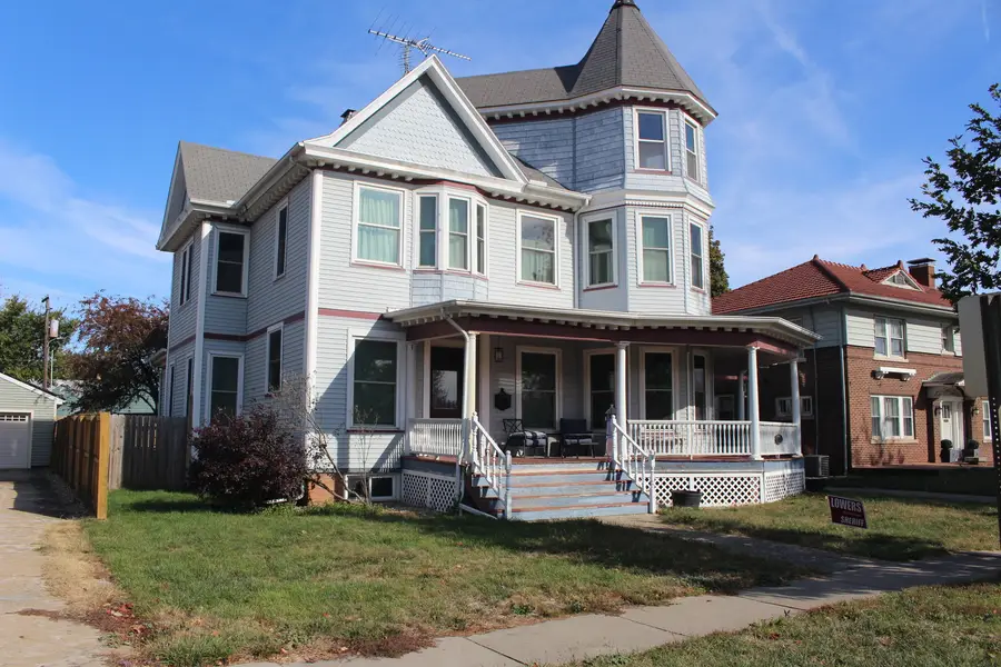 411 W Main Street, Clinton, IL 61727 - Image #2