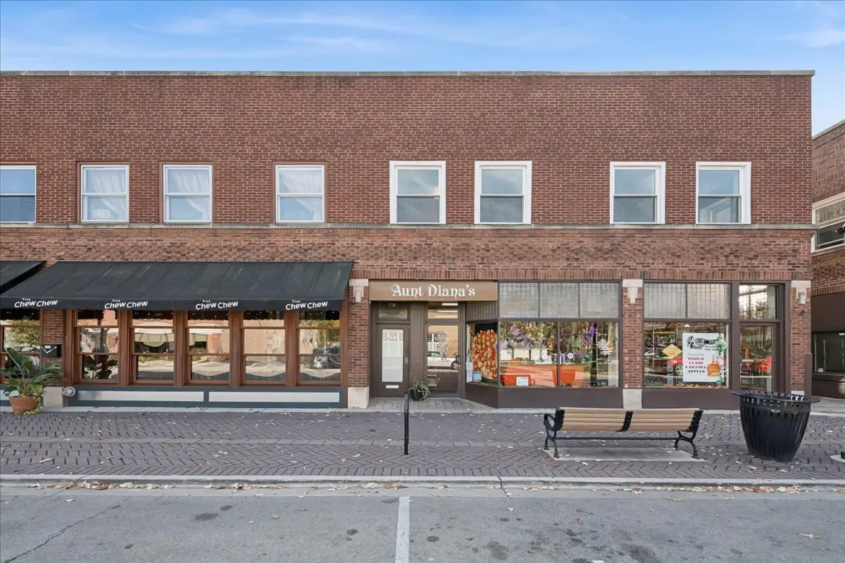 29 E Burlington Street #A, Riverside, IL 60546 - Image #1