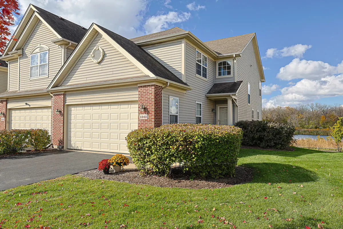 1242 Prairie View Parkway, Cary, IL 60013 - Image #1