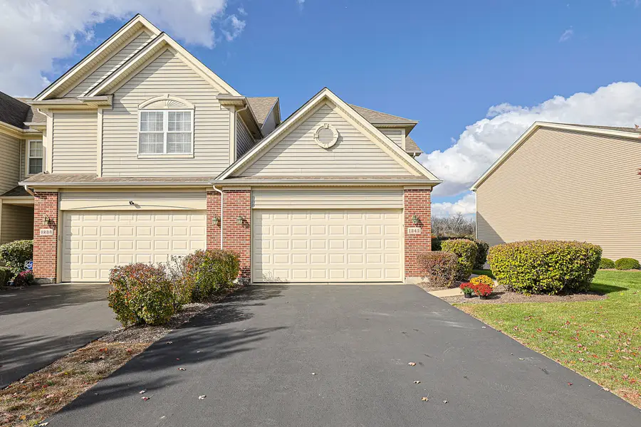 1242 Prairie View Parkway, Cary, IL 60013 - Image #2