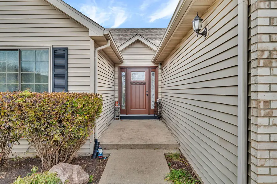 1665 Schubert Drive, Morris, IL 60450 - Image #2