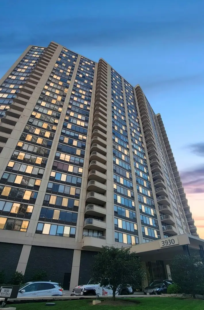 3930 N Pine Grove Avenue #2313, Chicago, IL 60613 - Image #1