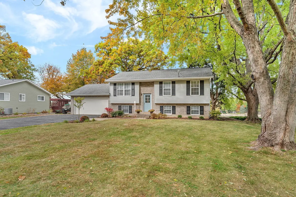 848 Lake Holiday Drive, Sandwich, IL 60548 - Image #1