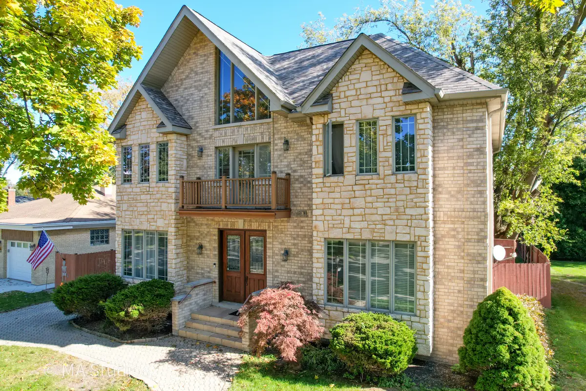 9237 Mason Avenue, Morton Grove, IL 60053 - Image #1