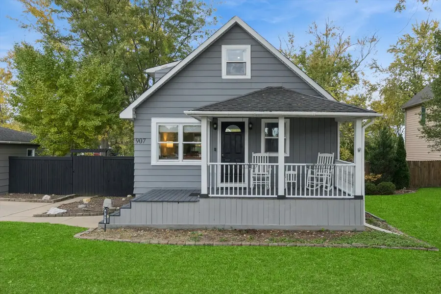 907 Maple Avenue, Lisle, IL 60532 - Image #2