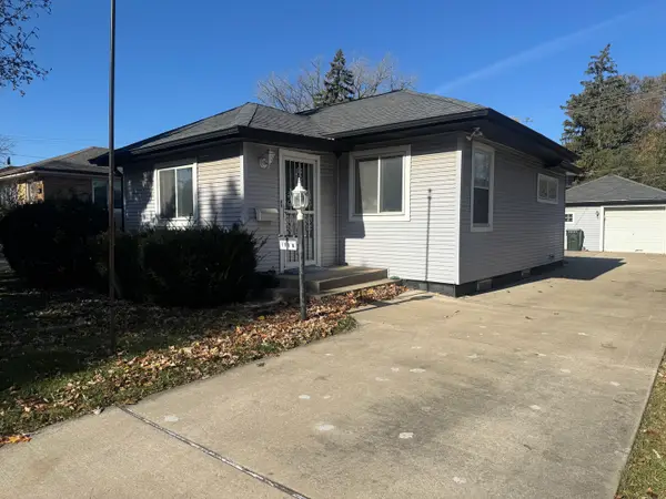 198 W Burlington Street, Riverside, IL 60546