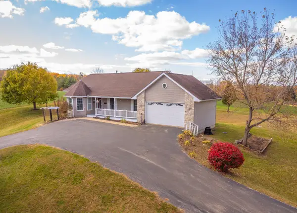 22782A Short Road, Lanark, IL 61046