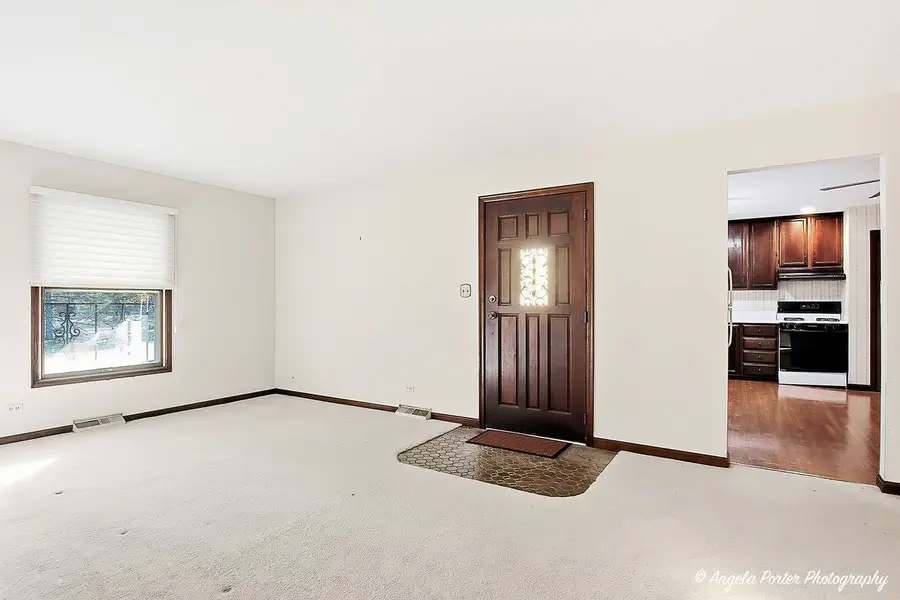 26140 N Ann Court, Wauconda, IL 60084 - Image #3