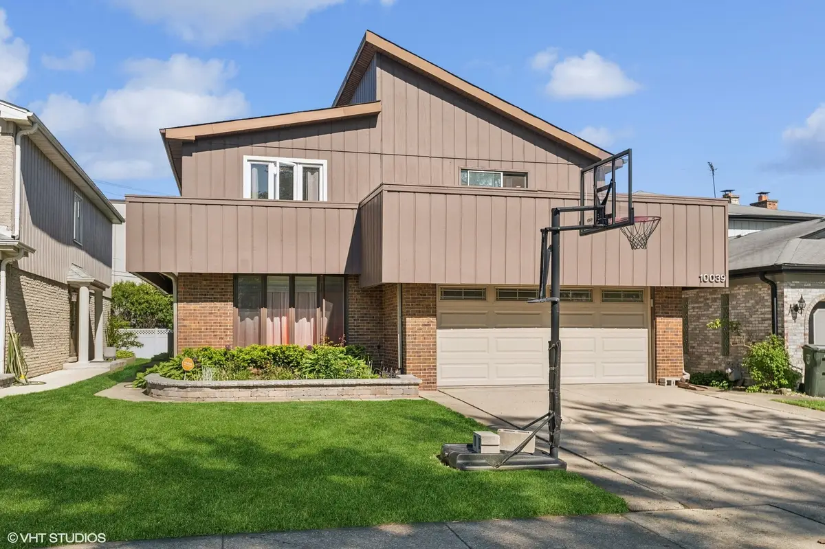 10039 Lacrosse Avenue, Skokie, IL 60077 - Image #1